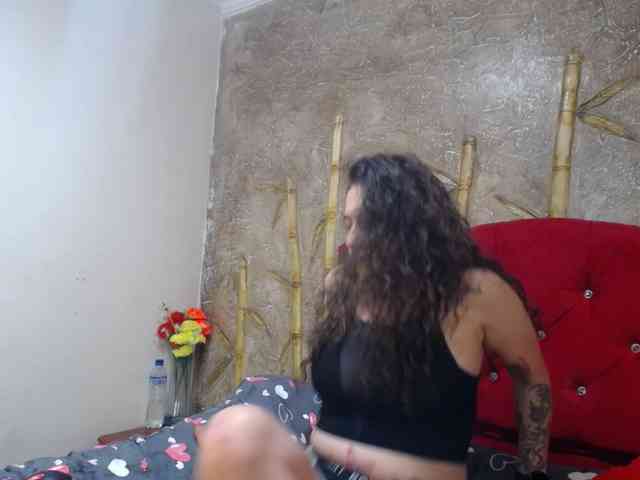 leyla-hot webcam