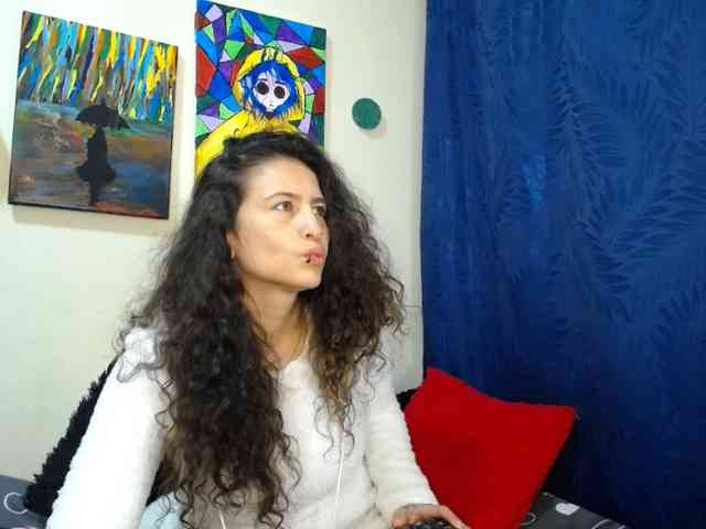leyla-hot webcam
