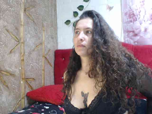 leyla-hot's Sexcam