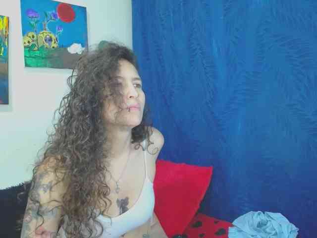 leyla-hot