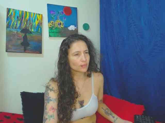 leyla-hot webcam