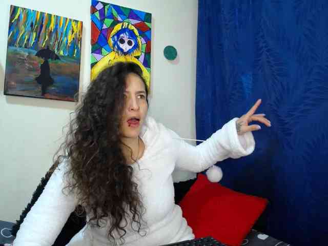leyla-hot webcam