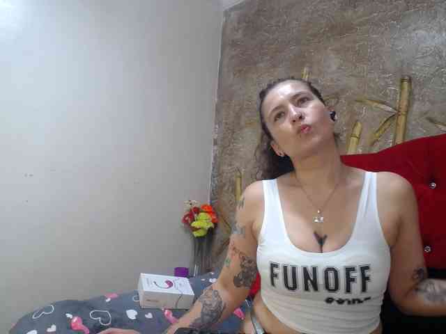 leyla-hot