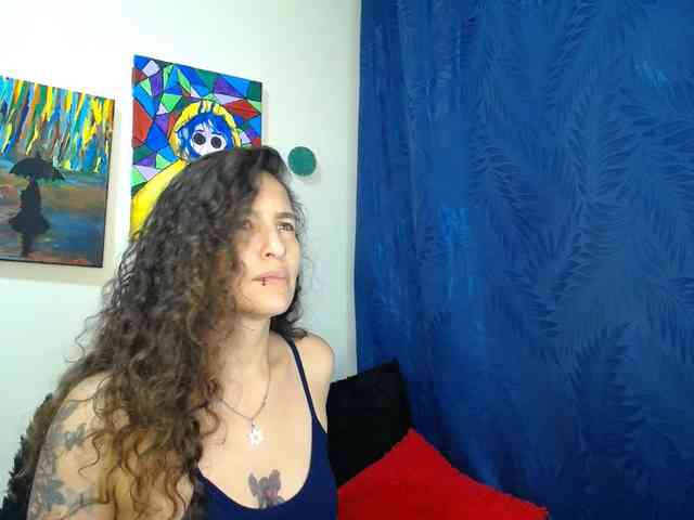 leyla-hot webcam