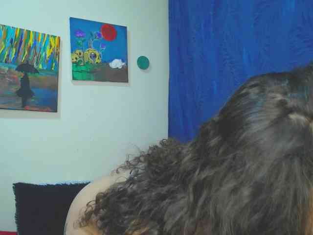 leyla-hot webcam
