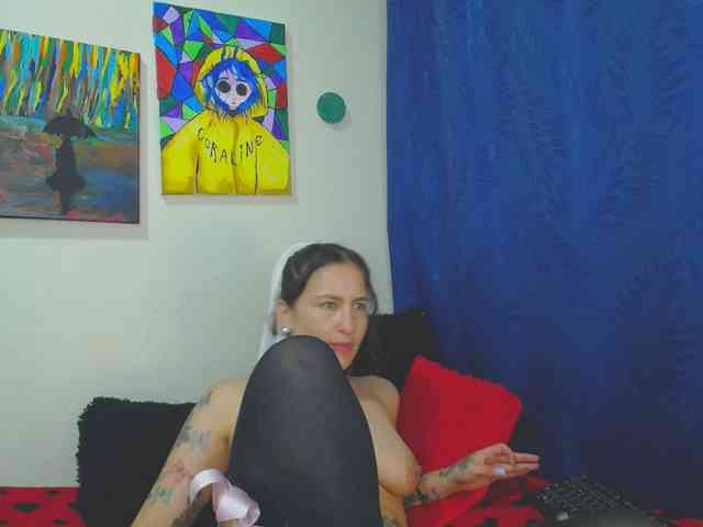 leyla-hot webcam
