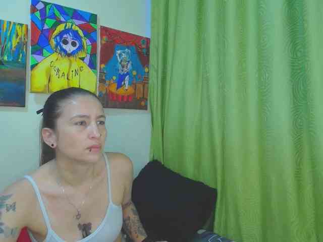 leyla-hot webcam