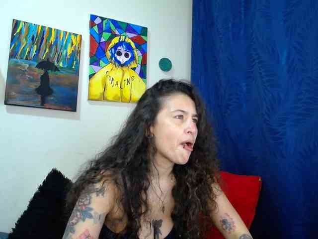 leyla-hot webcam