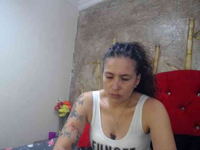 leyla-hot webcam