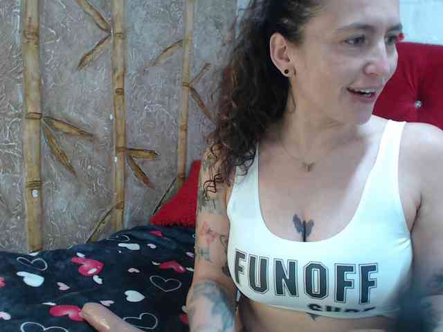 leyla-hot webcam