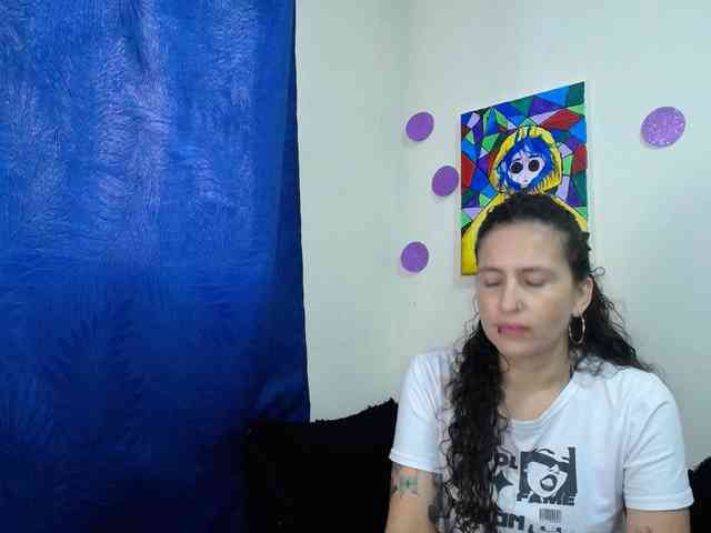 leyla-hot webcam