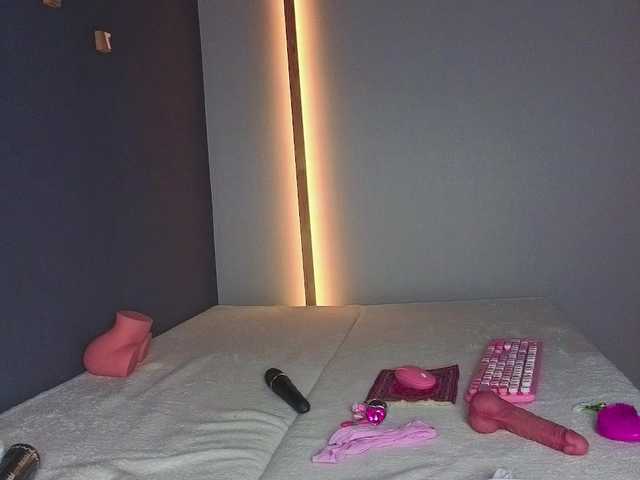 Olivia-Pink