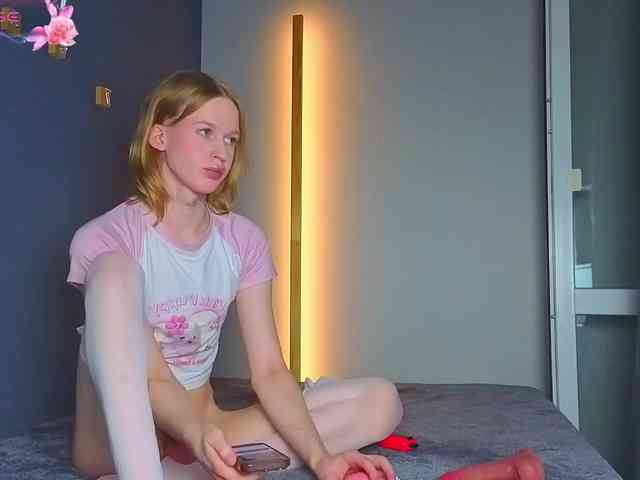queeerwitch Live Webcam on BongaCams