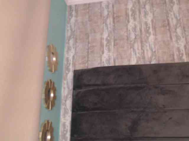CrystalWoods94 webcam