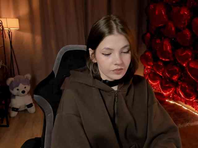 Anna-Darkness webcam