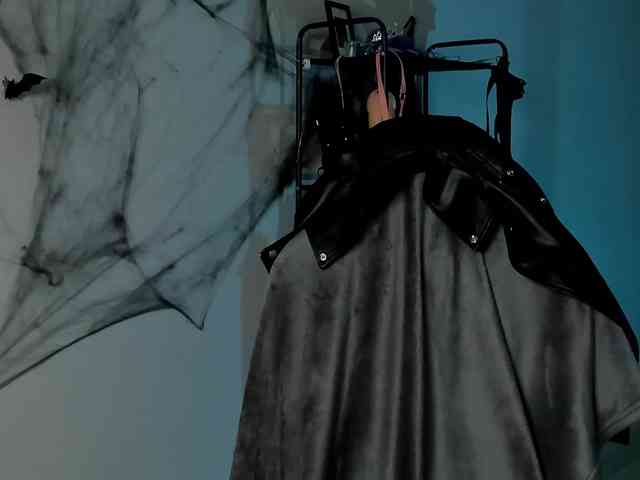 Anna-Darkness webcam