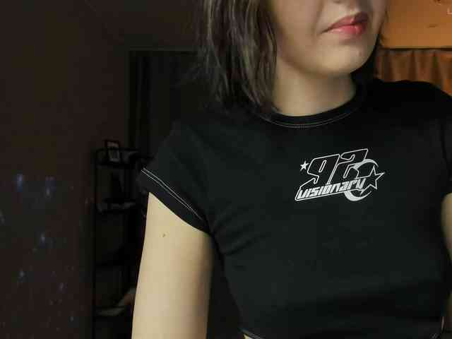 Anna-Darkness webcam