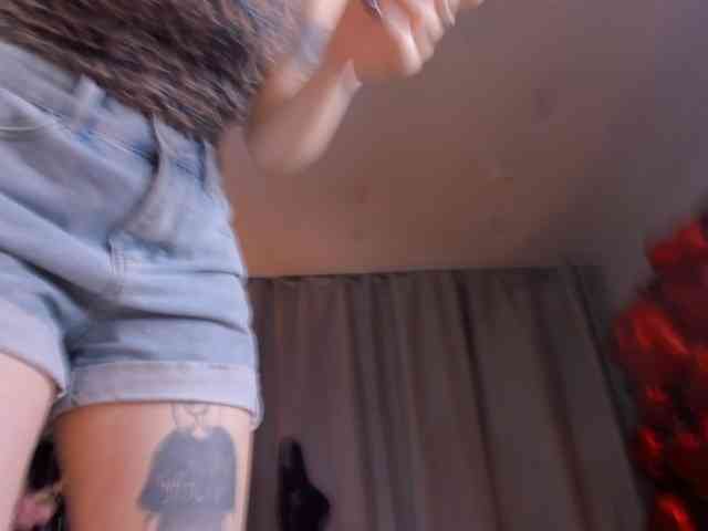 Anna-Darkness webcam