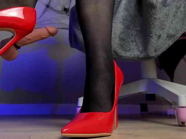 Anna-Darkness webcam