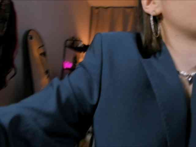 Anna-Darkness webcam