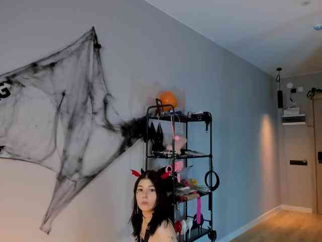 Anna-Darkness webcam