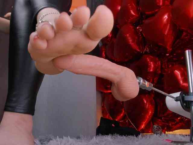 Anna-Darkness webcam