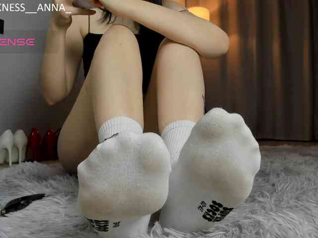 Anna-Darkness webcam