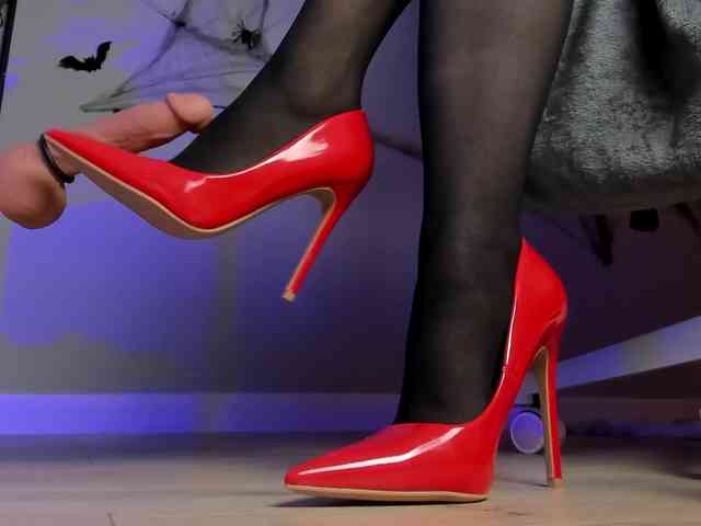 Anna-Darkness webcam