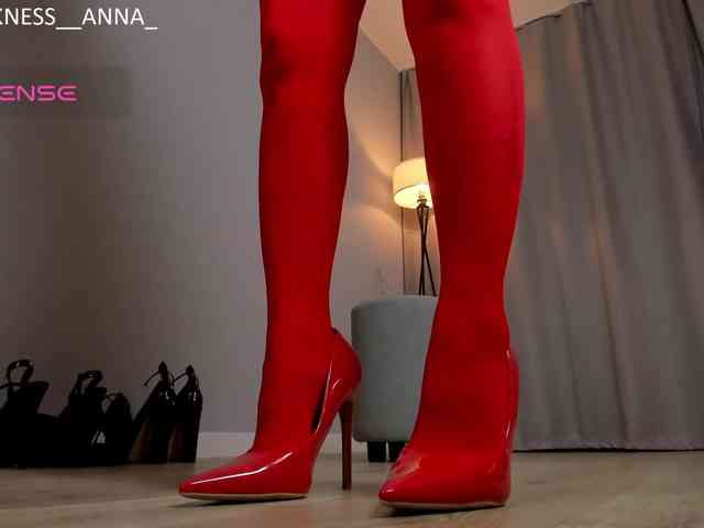 Anna-Darkness webcam