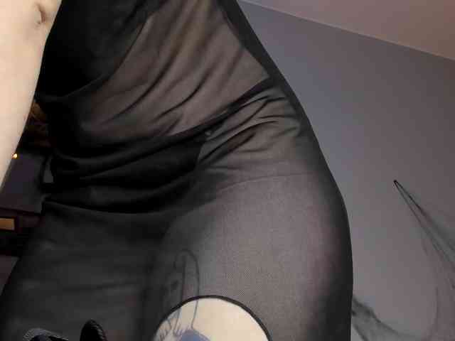 Anna-Darkness webcam