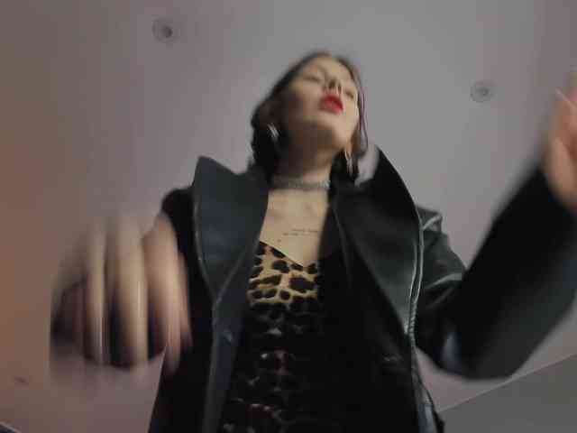 Anna-Darkness webcam