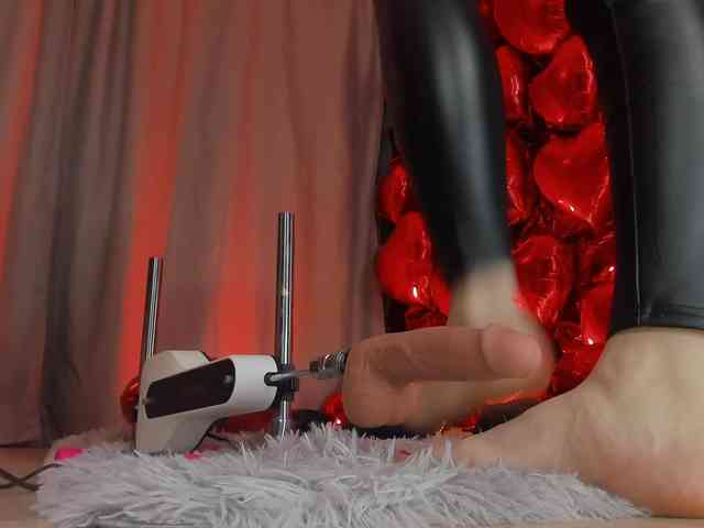 Anna-Darkness webcam