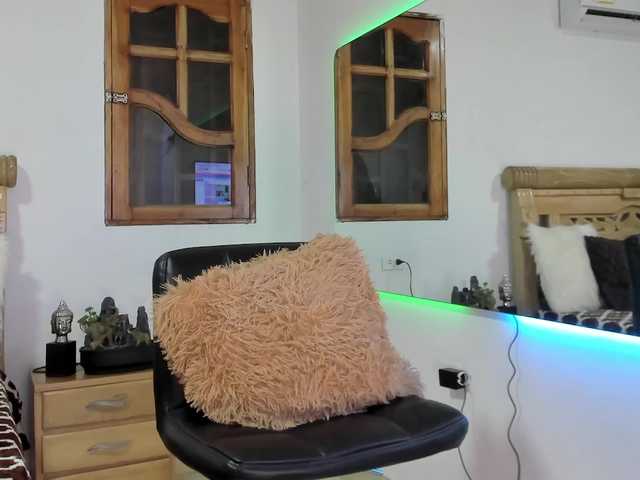 oriana-rodriguez webcam