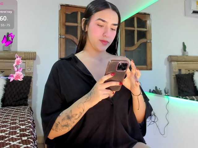 oriana-faddila's BongaCams show and profile