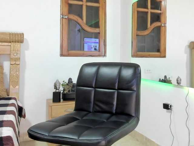 oriana-faddila's BongaCams show and profile