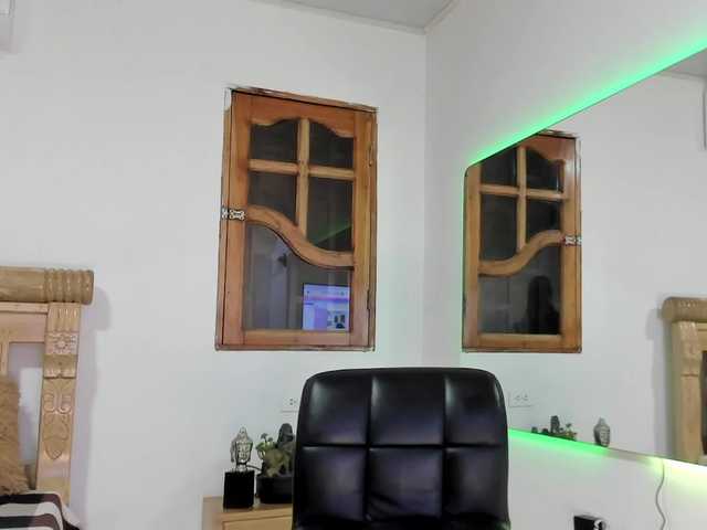 oriana-faddila's BongaCams show and profile