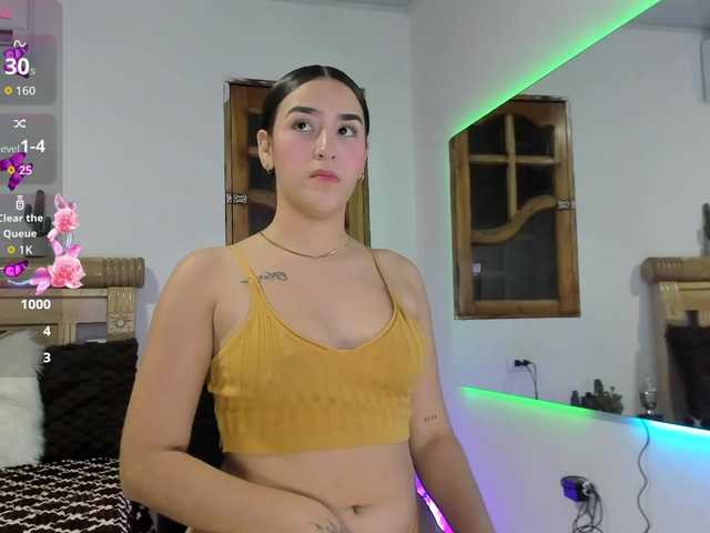 oriana-faddila's BongaCams show and profile