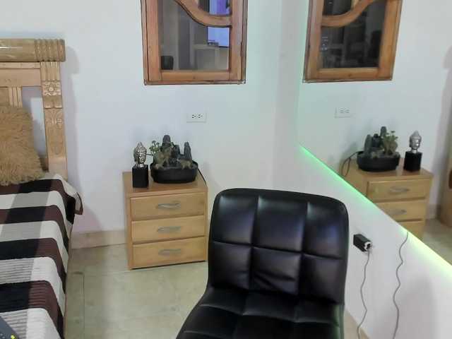 oriana-faddila's BongaCams show and profile