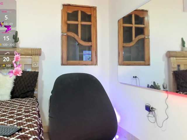 oriana-faddila's BongaCams show and profile