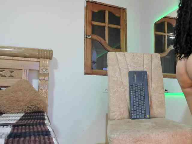 oriana-faddila oriana-faddila