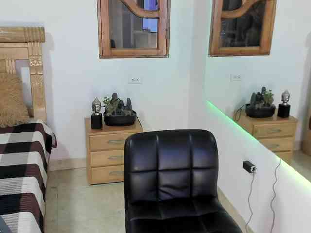 oriana-rodriguez webcam