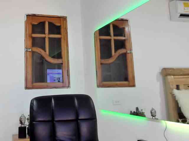 oriana-rodriguez webcam