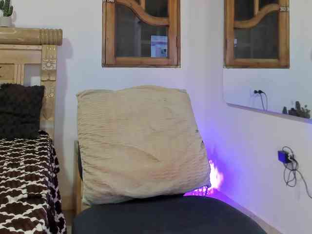 oriana-rodriguez webcam