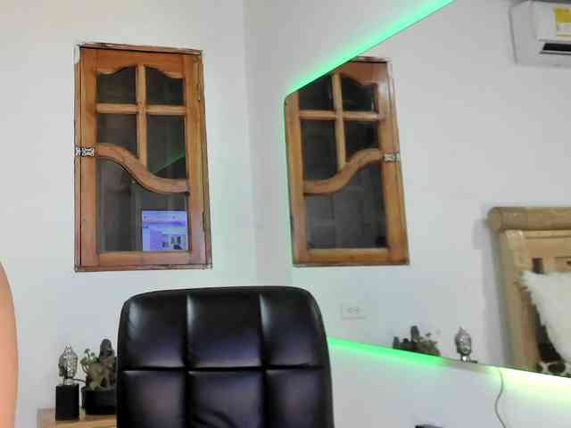 oriana-rodriguez webcam