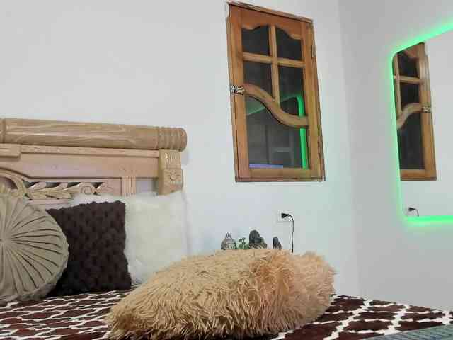 oriana-rodriguez webcam