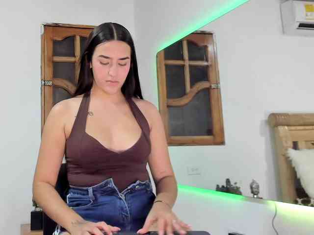 oriana-faddila oriana-faddila