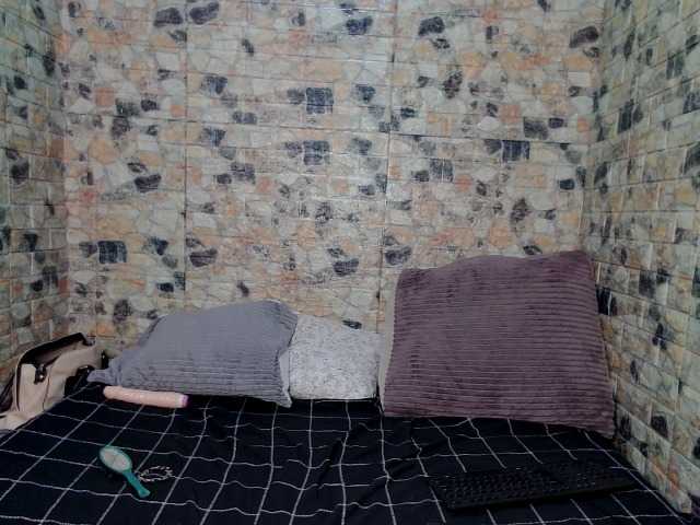 cherryindian4u's BongaCams show and profile