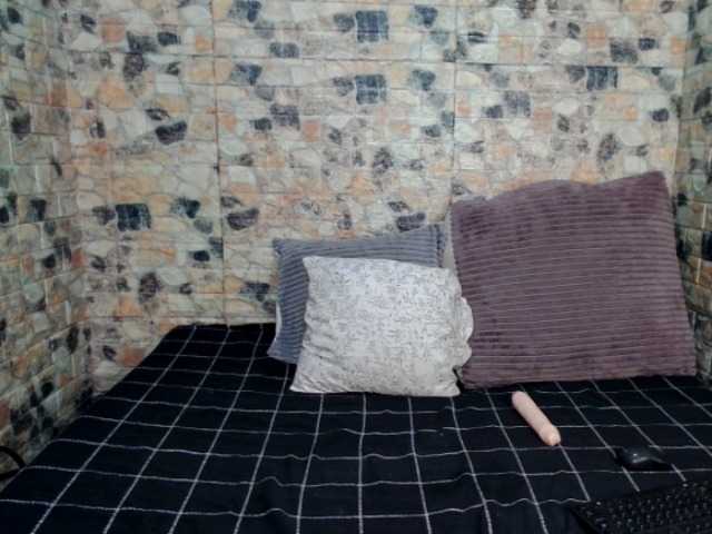 cherryindian4u's BongaCams show and profile