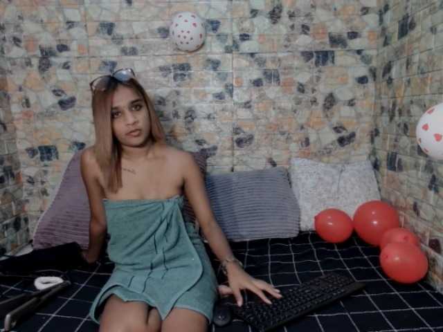 cherryindian4u's BongaCams show and profile