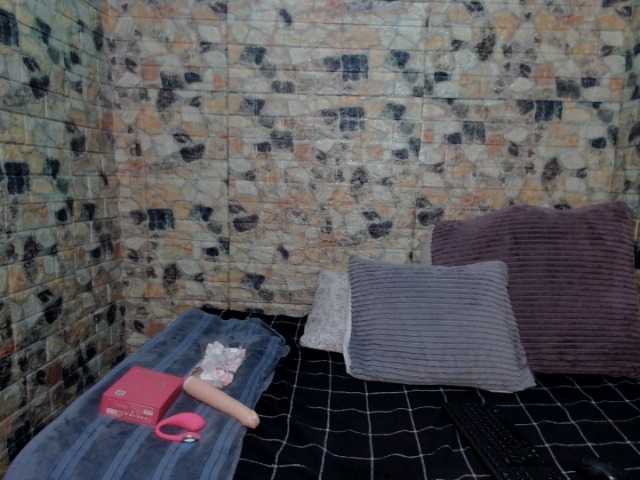 cherryindian4u's BongaCams show and profile